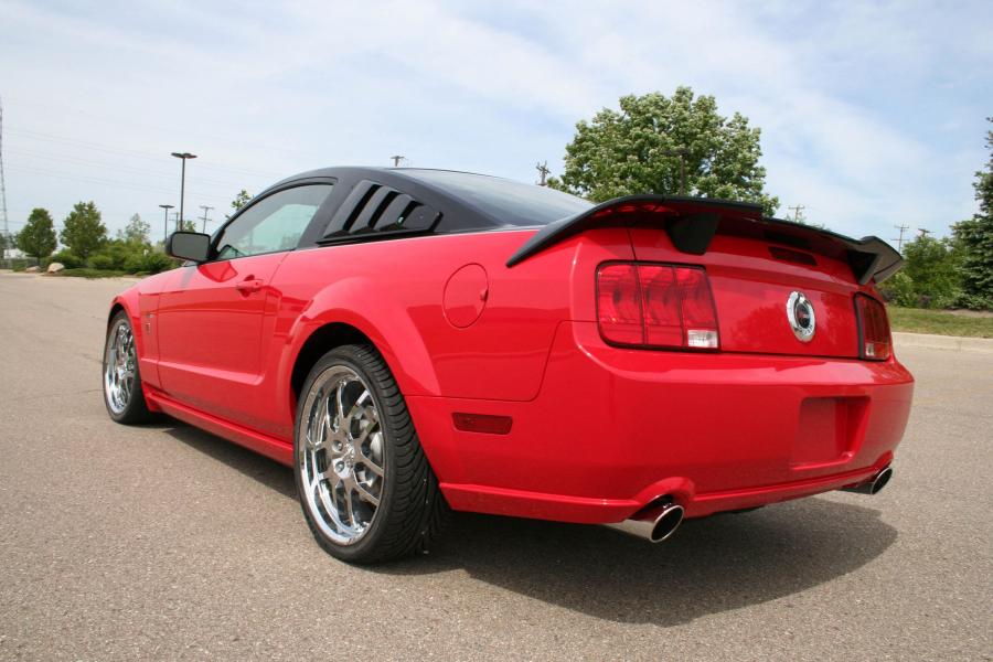 Ford Mustang RTC by Roush 2009 года  (фото 2 из 7)